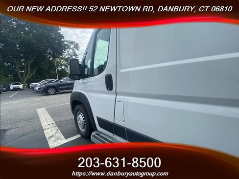 Used 2025 RAM ProMaster 2500 w/ U-Haul Equipment Group FWD image 5