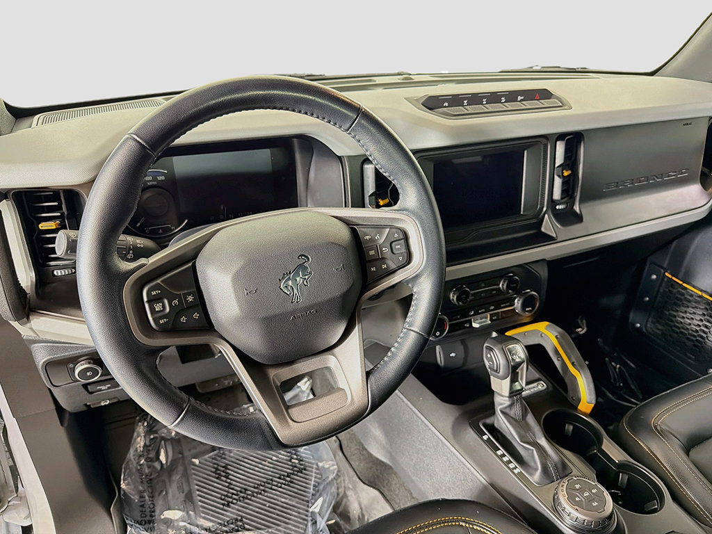 Used 2023 Ford Bronco Badlands w/ Sasquatch Package AWD/4WD image 20