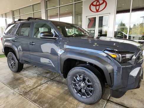 New 2026 Toyota 4Runner SR5 image 4