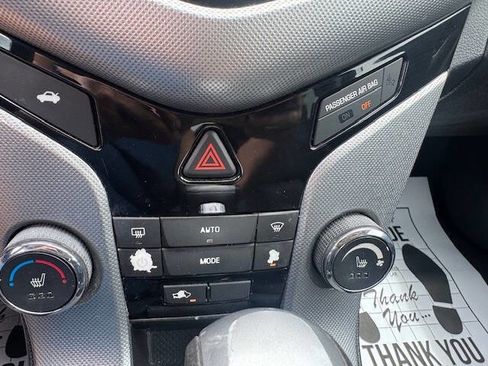 Used 2016 Chevrolet Cruze LTZ image 34