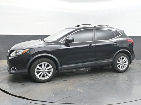 Used 2017 Nissan Rogue Sport SV w/ SV Premium Package image 4