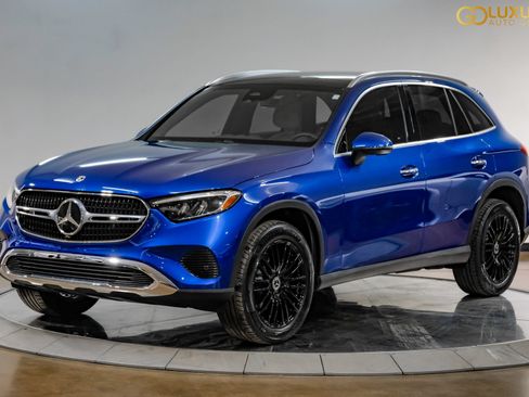 Used 2026 Mercedes-Benz GLC 300 w/ Winter Package image 8
