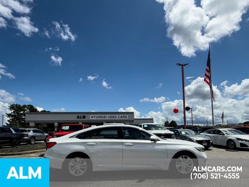Used 2018 Honda Accord LX image 10