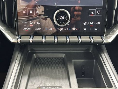 New 2026 GMC Acadia Elevation FWD image 18
