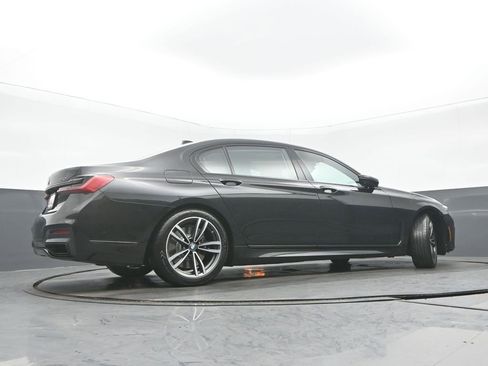 Used 2022 BMW 750i xDrive 750i xDrive w/ Executive Package image 32