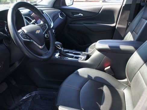 Used 2024 Chevrolet Equinox Premier FWD image 16