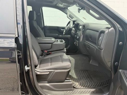 Used 2023 Chevrolet Silverado 1500 Custom AWD/4WD image 19