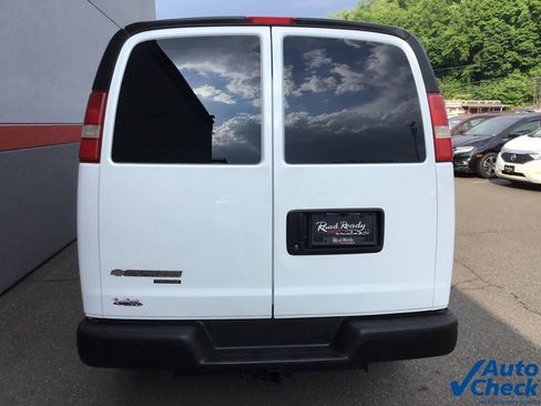 Used 2014 Chevrolet Express 2500 RWD image 8