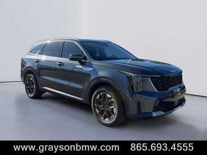 Used 2024 Kia Sorento S w/ Panoramic Sunroof Package