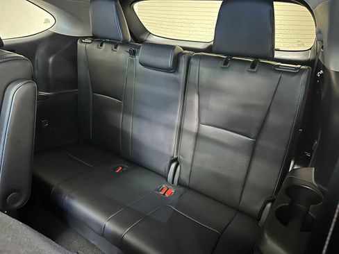 Certified 2025 Toyota Highlander Platinum image 26