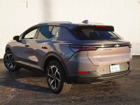 New 2026 Chevrolet Equinox EV LT image 7