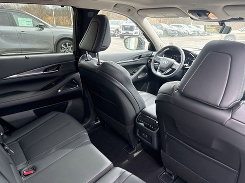 Certified 2026 INFINITI QX60 Luxe w/ Cargo Package AWD/4WD image 25