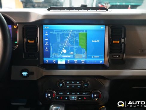 Used 2023 Ford Bronco Badlands image 20