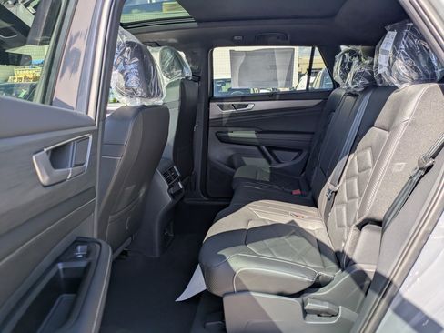 New 2026 Volkswagen Atlas Cross Sport SE AWD/4WD image 16