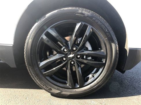 Used 2021 Chevrolet Equinox LT image 10