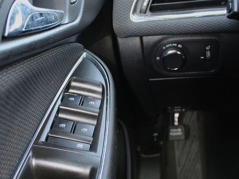 Used 2018 Chevrolet Cruze LS image 13