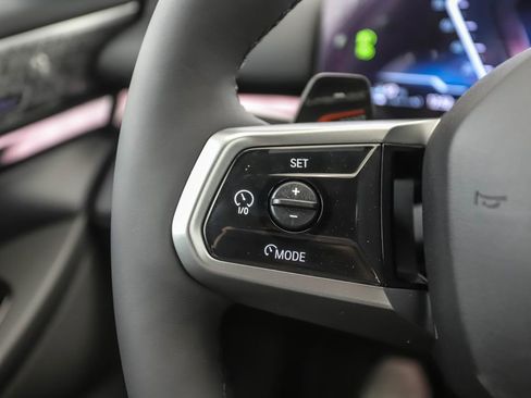 Used 2026 BMW 550e xDrive image 13