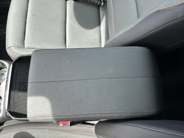 Used 2026 GMC Terrain AT4 w/ Convenience Package III AWD/4WD image 31