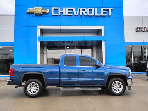 Used 2017 GMC Sierra 1500 SLE w/ SLE Value Package image 33