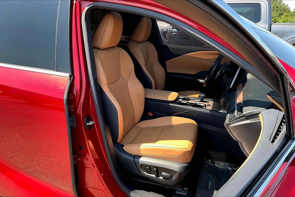 Used 2023 Lexus RX 350 Premium Plus w/ Accessory Package (Z1) FWD image 31