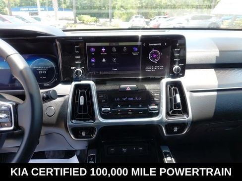 Certified 2023 Kia Sorento SX FWD image 13
