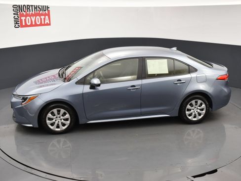 Used 2022 Toyota Corolla LE FWD image 17