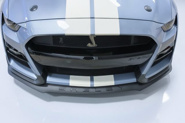 Used 2022 Ford Mustang Shelby GT500 w/ Carbon Fiber Track Pack RWD image 14