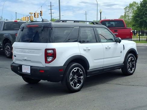 Certified 2025 Ford Bronco Sport Outer Banks w/ Outer Banks Tech Package+ AWD/4WD image 6