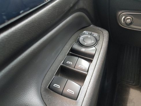 Used 2024 Chevrolet Equinox LT FWD image 27