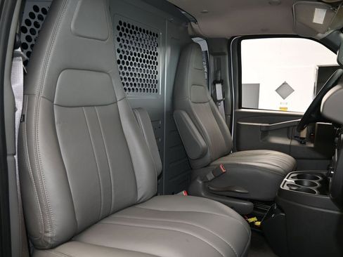 New 2025 Chevrolet Express 3500 Extended w/ Driver Convenience Package image 34