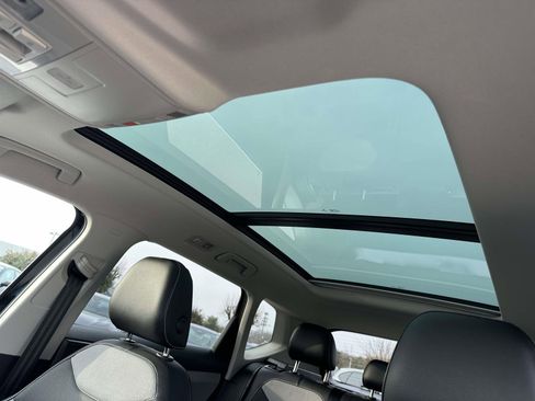 Certified 2023 Volkswagen Taos SEL image 16