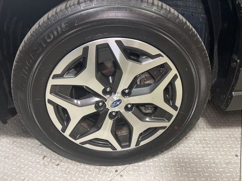 Used 2021 Subaru Forester Premium image 22