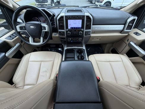Used 2020 Ford F250 Lariat w/ Lariat Ultimate Package AWD/4WD image 39