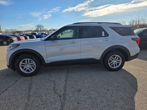 New 2026 Ford Explorer Active image 5