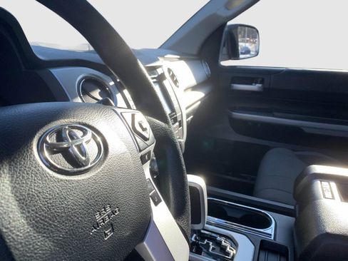 Used 2019 Toyota Tundra SR5 image 43