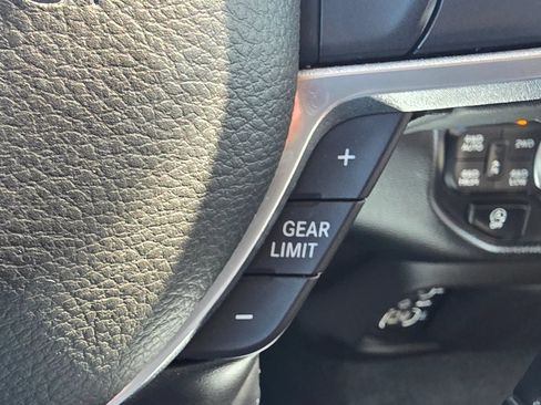 Used 2020 RAM 1500 Laramie AWD/4WD image 27