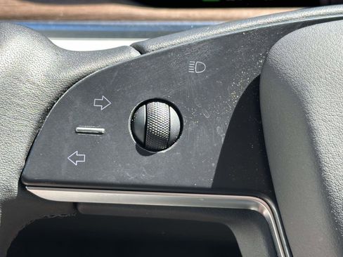 Used 2022 Tesla Model S AWD/4WD image 21
