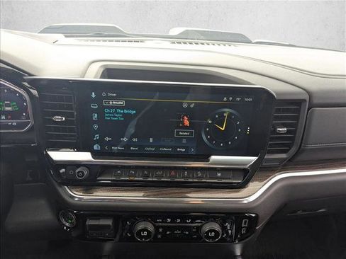 Used 2025 Chevrolet Silverado 1500 LT Trail Boss w/ LT Trail Boss Premium Package image 11