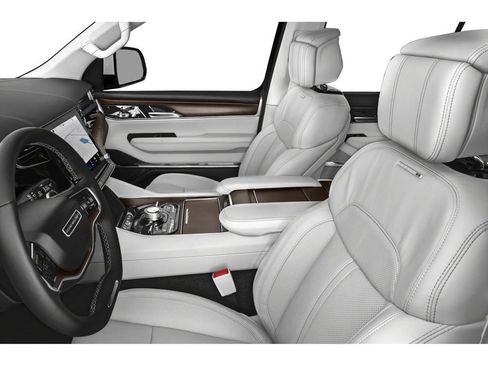Used 2022 Jeep Grand Wagoneer Series III AWD/4WD image 9