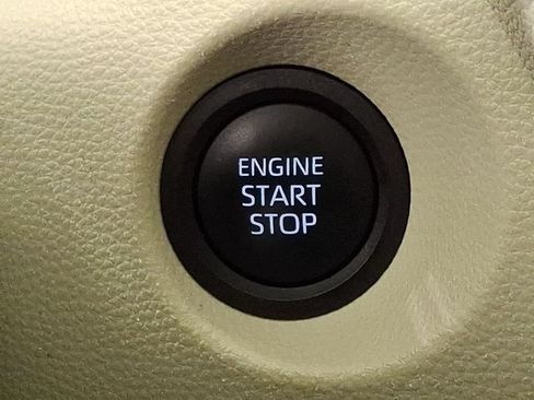 Used 2024 Toyota Corolla Cross XLE w/ Convenience Package AWD/4WD image 23
