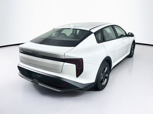 Used 2025 Kia K4 FWD image 9