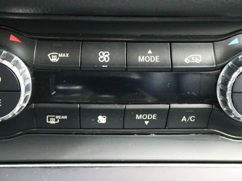 Used 2020 Mercedes-Benz GLA 250 4MATIC image 16