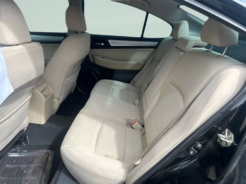 Used 2017 Subaru Legacy 2.5i Premium w/ Moonroof Package AWD/4WD image 13
