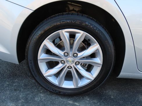 Used 2019 Chevrolet Malibu LT w/ Driver Confidence Package II image 13