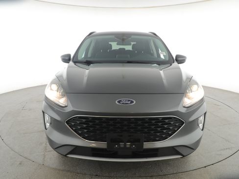 Used 2021 Ford Escape SEL image 2