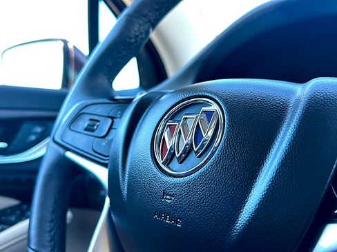 Used 2022 Buick Enclave Avenir w/ Avenir Technology Package image 31