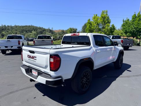 New 2026 GMC Canyon Elevation RWD image 4