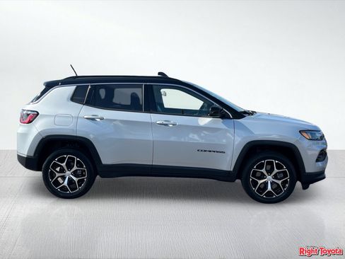 Used 2024 Jeep Compass Limited AWD/4WD image 7
