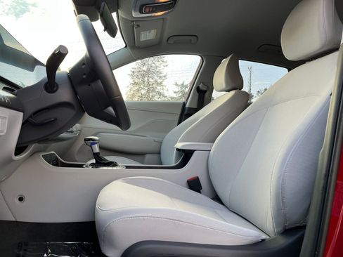 Used 2025 Hyundai Kona SEL image 27