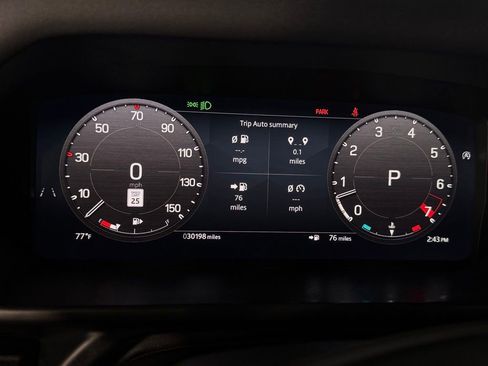 Used 2024 Land Rover Defender 130 X-Dynamic SE AWD/4WD image 18